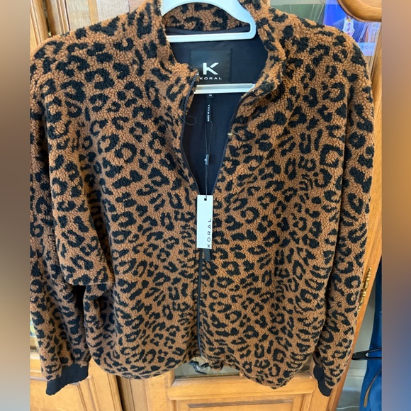 NWT KORAL Montana Sherpa Faux Fur
Jacket Brown & Black - Picture 2 of 6